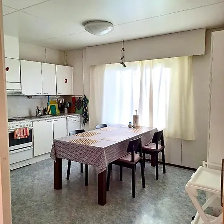 Erillinen Talo Kiuru Apartament *